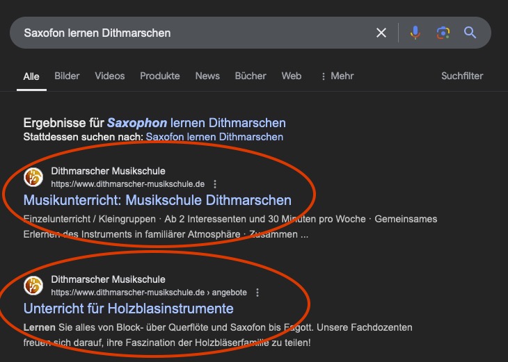 Screenshot eines Google-Ergebnisses zum Suchbegriff "Saxofon lernen Dithmarschen"; die betreffende Musikschule erscheint auf den Plätzen 1 und 2